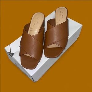 New LC Lauren Conrad Soda Pop Cognac Slip on Sandals 6